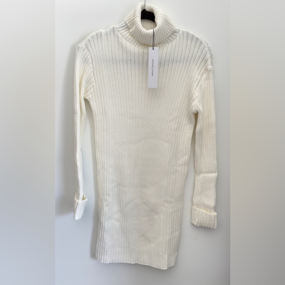 NWT- Stitches & Stripes- Crista Ribbed Mini Dress in White- Size Medium - Picture 5 of 6